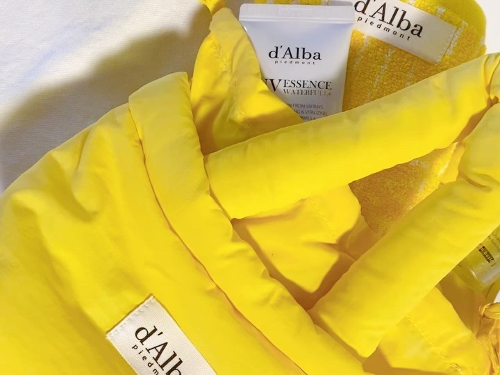 ウォータフルトーンアップサンクッション/ダルバ/化粧下地を使ったクチコミ（2枚目）