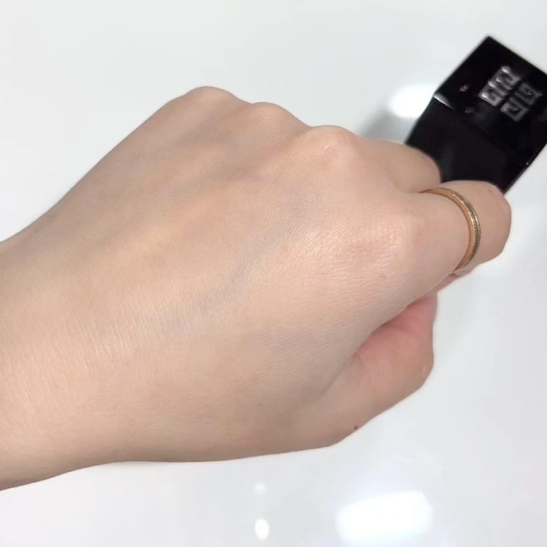 プリズム・リーブル・プレップ＆セット・グロウ・ミスト/GIVENCHY/化粧下地を使ったクチコミ（3枚目）