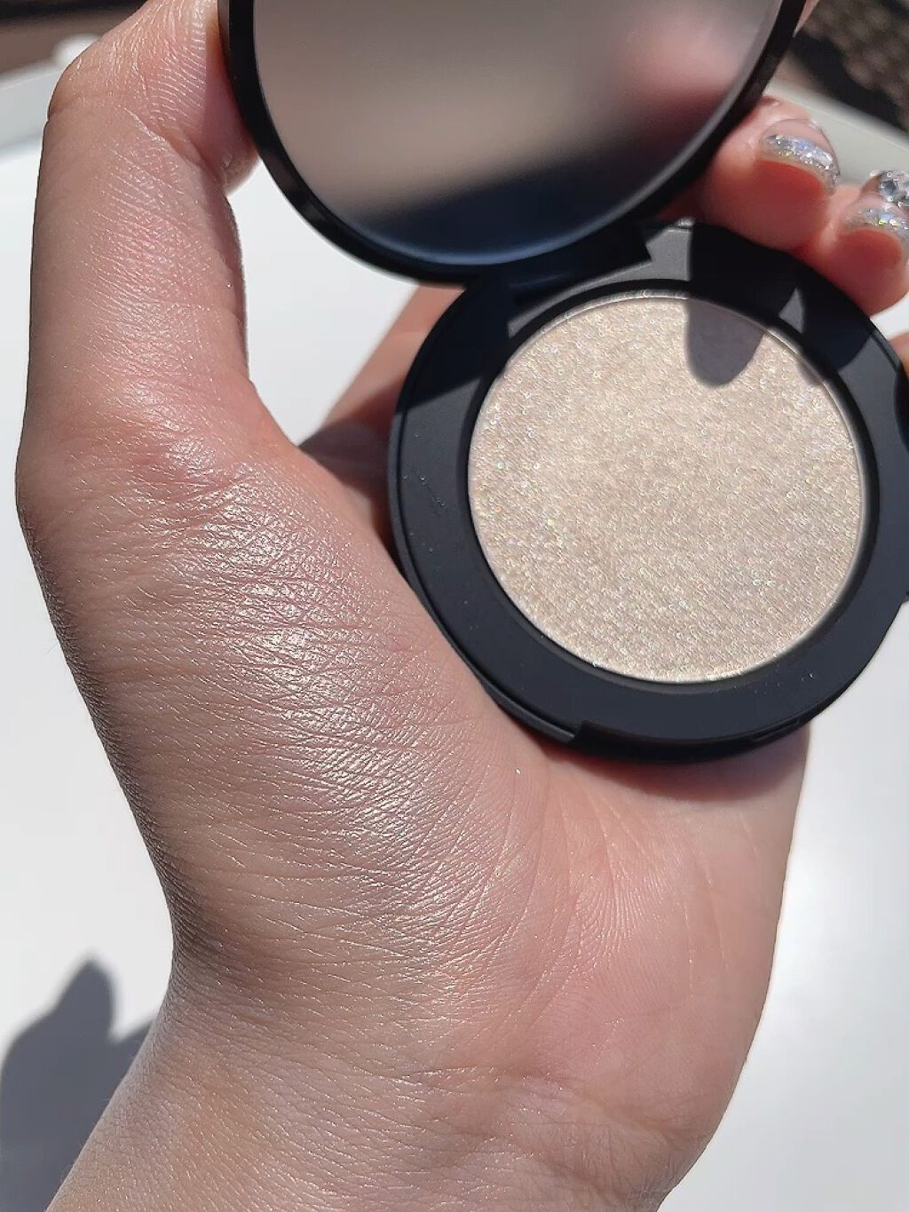 ベイクドハイライター/heme/パウダーハイライトの動画クチコミ1つ目