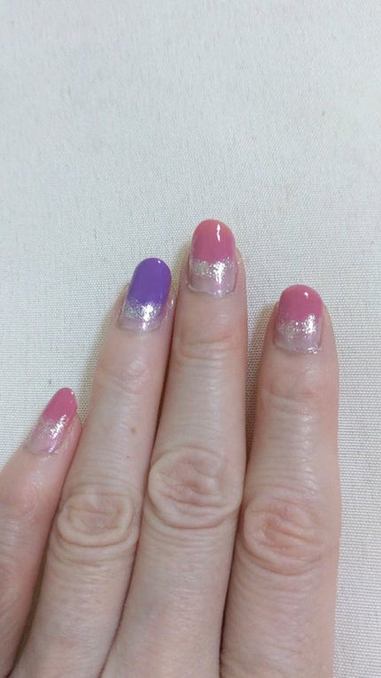 カラフルネイルズ/キャンメイク/マニキュアの人気ショート動画