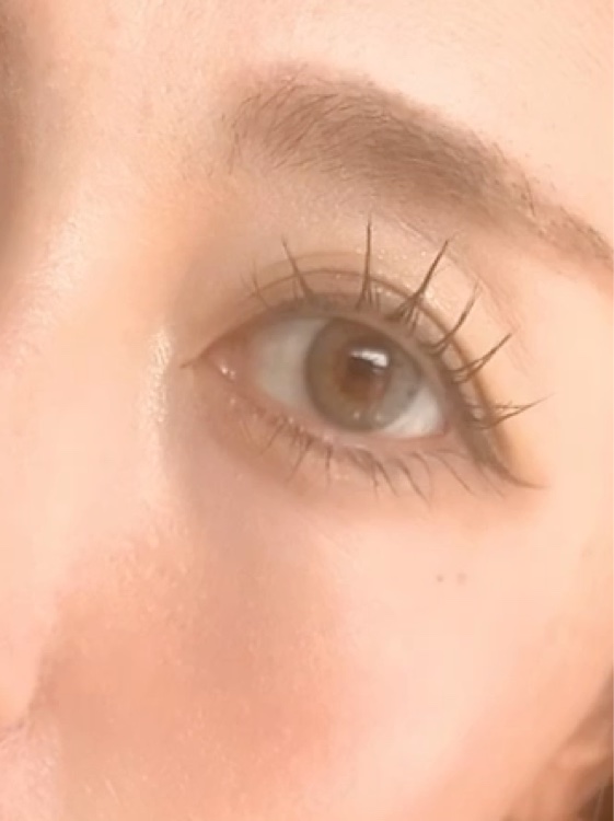 HOLOLIS/LENSME/１ヶ月（１MONTH）カラコンの動画クチコミ1つ目