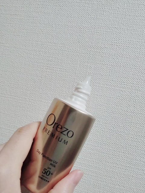 オレゾプレミアム デイファンクションUVエッセンス/オレゾ/化粧下地の動画クチコミ1つ目