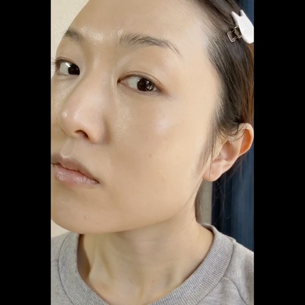 NATURAL GLOW FOUNDATION（ナチュラルグロウファンデーション）/iLLO/リキッドファンデーションの動画クチコミ4つ目