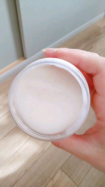 すっぴんナチュラルクリアジェル/クラブ/オールインワン化粧品の動画クチコミ2つ目