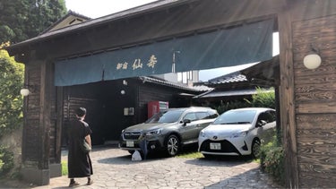 九州旅行　一日目の宿。
湯布院　「やまなみ」別館の内装です。

素敵💕

クロミミははてなブログにて、「KUROMIMIには本が足りない。」を更新中。昨日、新しいエッセイ「無口の余白にあるもの。」を更新