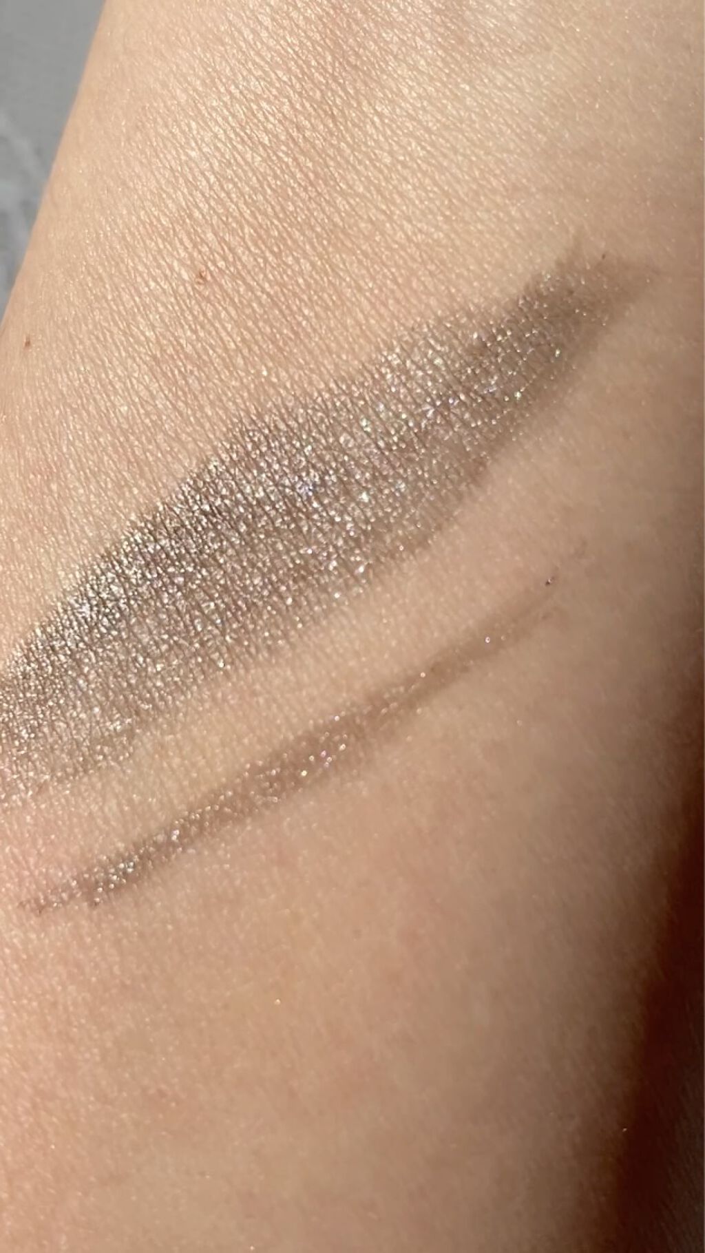 シュアネスアイライナーリキッドS/Celvoke/リキッドアイライナーを使ったクチコミ（2枚目）