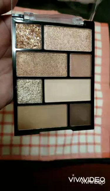 UR GLAM　BLOOMING EYE COLOR PALETTE/U R GLAM/パウダーアイシャドウを使ったクチコミ（1枚目）