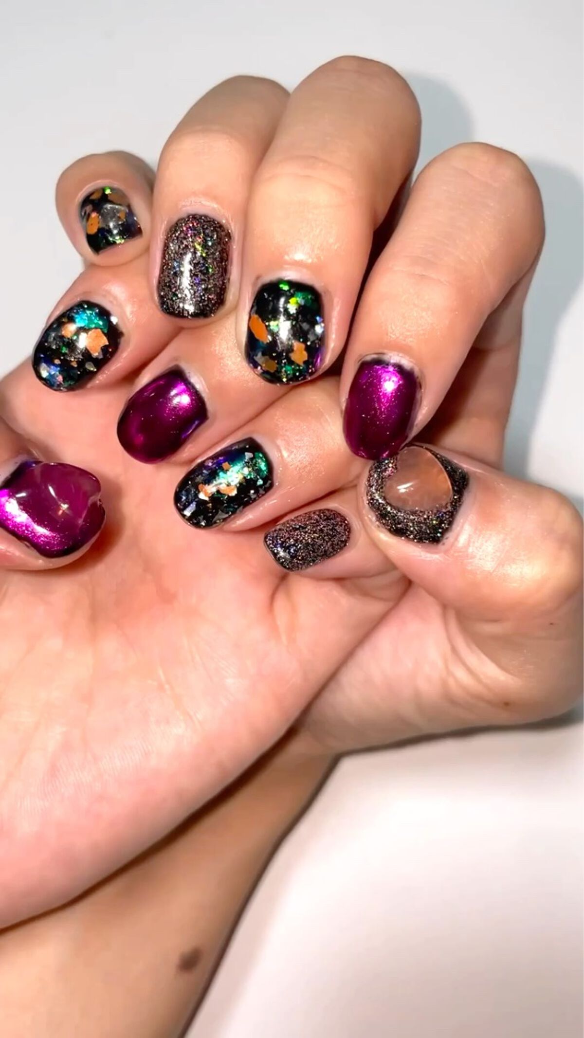 NAILTOWN ダズリングパウダーのクチコミ「ネイルタウン　ダズリングパウダー
ネイルタウン　ミラーパウダー赤
ネイルタウン　ホログラム
セ.....」（2枚目）