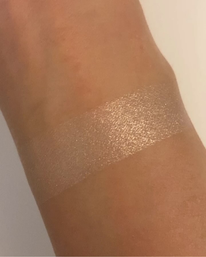 スキンパラダイスシアーシルククッション/DEAR DAHLIA/クッションファンデーションの動画クチコミ5つ目