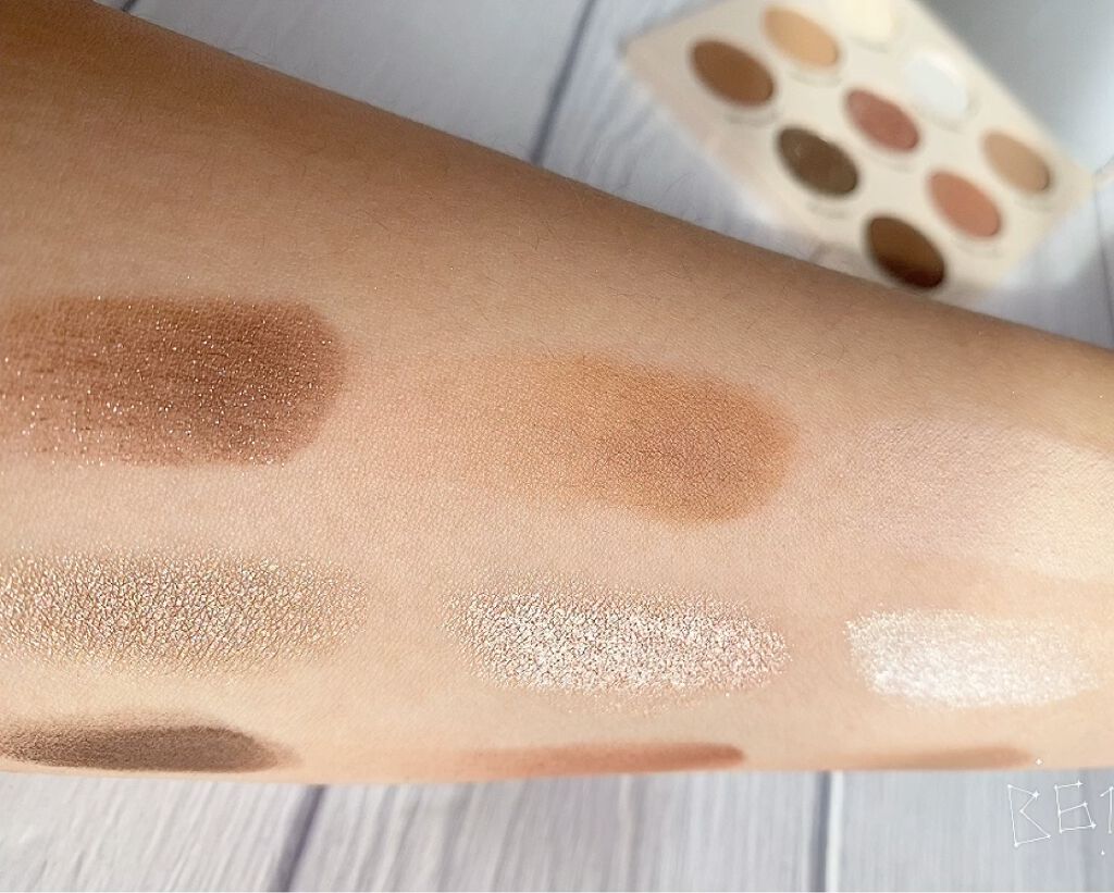 Pressed Powder Blush/ColourPop/パウダーチークの動画クチコミ4つ目