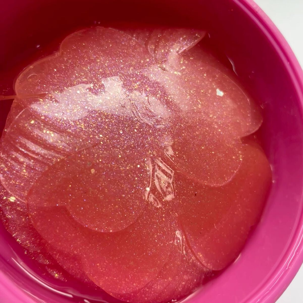 ハートクローバーハイドロゲルマルチパッチ/REYENA16/シートマスク・パックの動画クチコミ4つ目