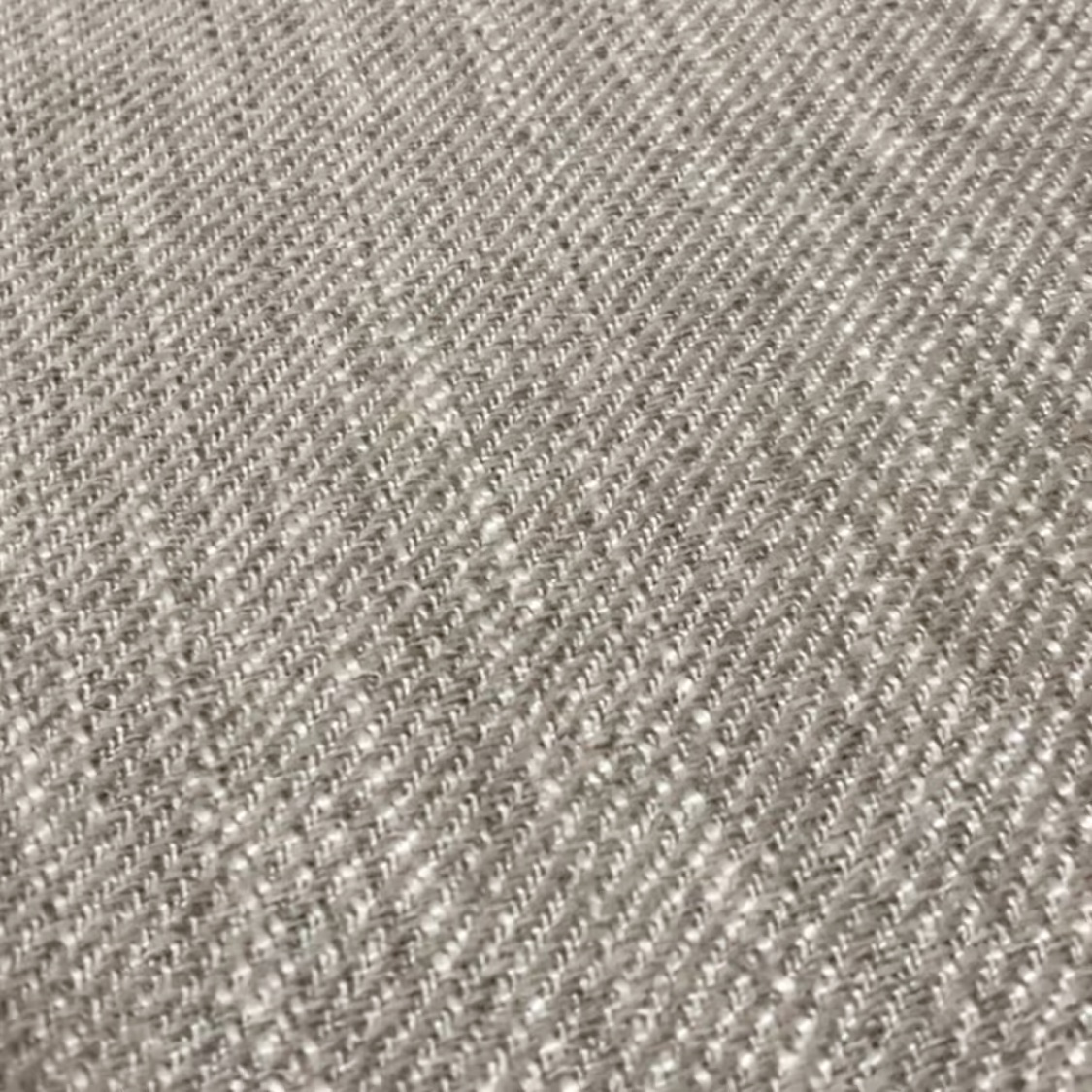 ネイルオイルイチサンゼロゼロ/uka/ネイルオイル・トリートメントの動画クチコミ4つ目