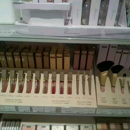 ヴェールグロウチーク/Ririmew/パウダーチークの人気ショート動画