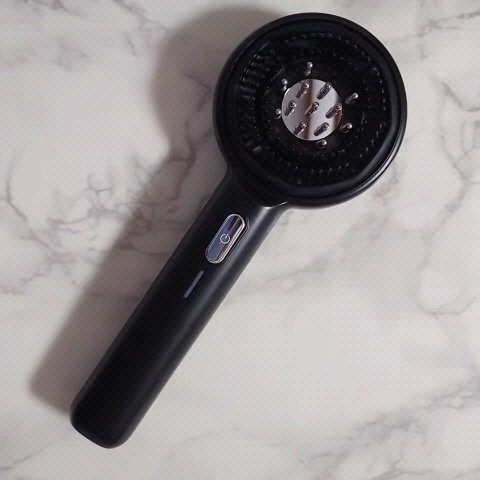 MEDULLA MEDULLA スカルプエアショットのクチコミ「#PR

MEDULLA スカルプエアショット

EMS×赤青LED搭載の頭皮リカバリーデバイ.....」（2枚目）