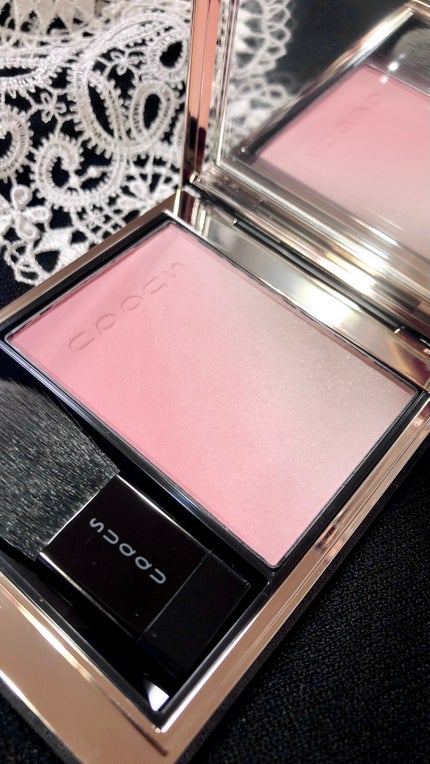 ブラーリング カラー ブラッシュ/SUQQU/パウダーチークの人気ショート動画