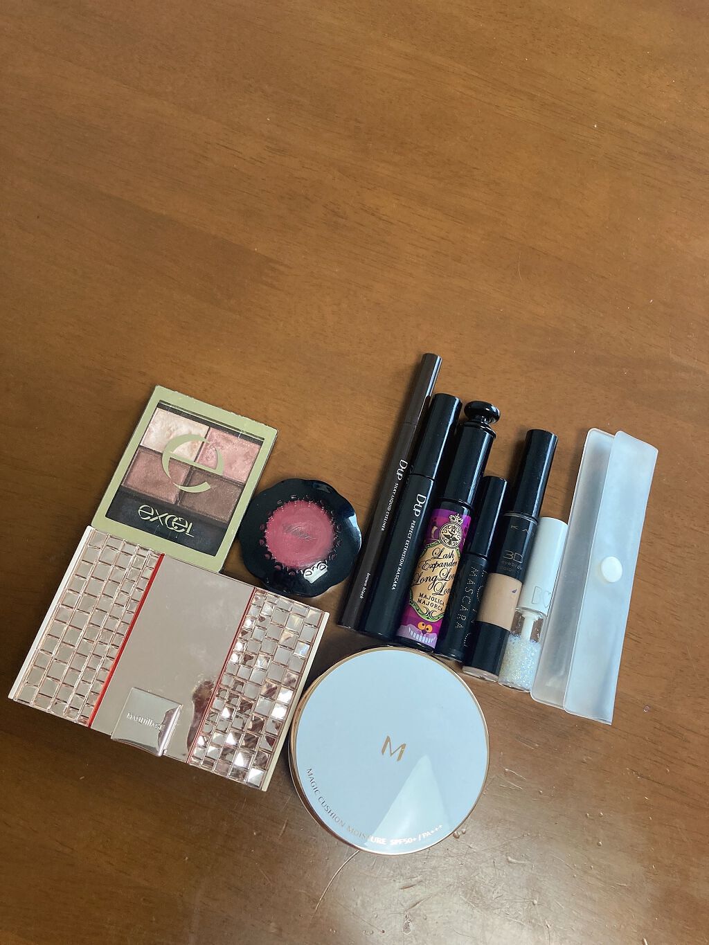 ドラマティックパウダリー UV コンパクトケース DM / マキアージュ(MAQUillAGE) | LIPS ドラマティックパウダリー UV コンパクトケース DM / マキアージュ(MAQUillAGE) | LIPS