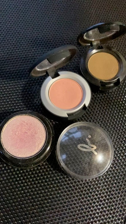 パウダー キス アイシャドウ/M・A・C/単色アイシャドウの人気ショート動画