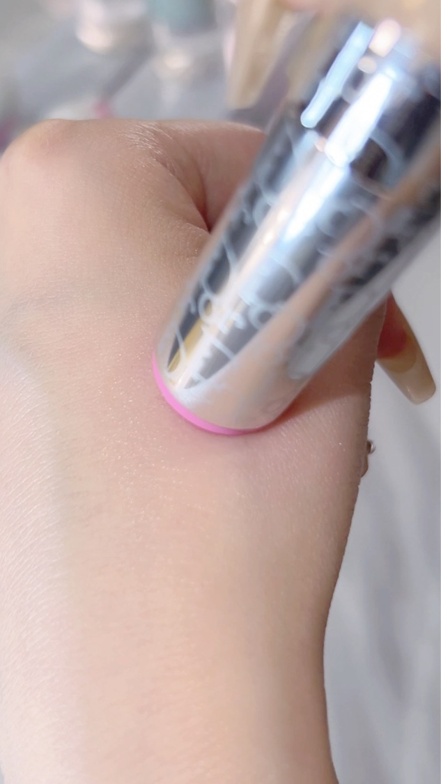 バックステージ ロージー グロウ スティック/Dior/チークの動画クチコミ1つ目