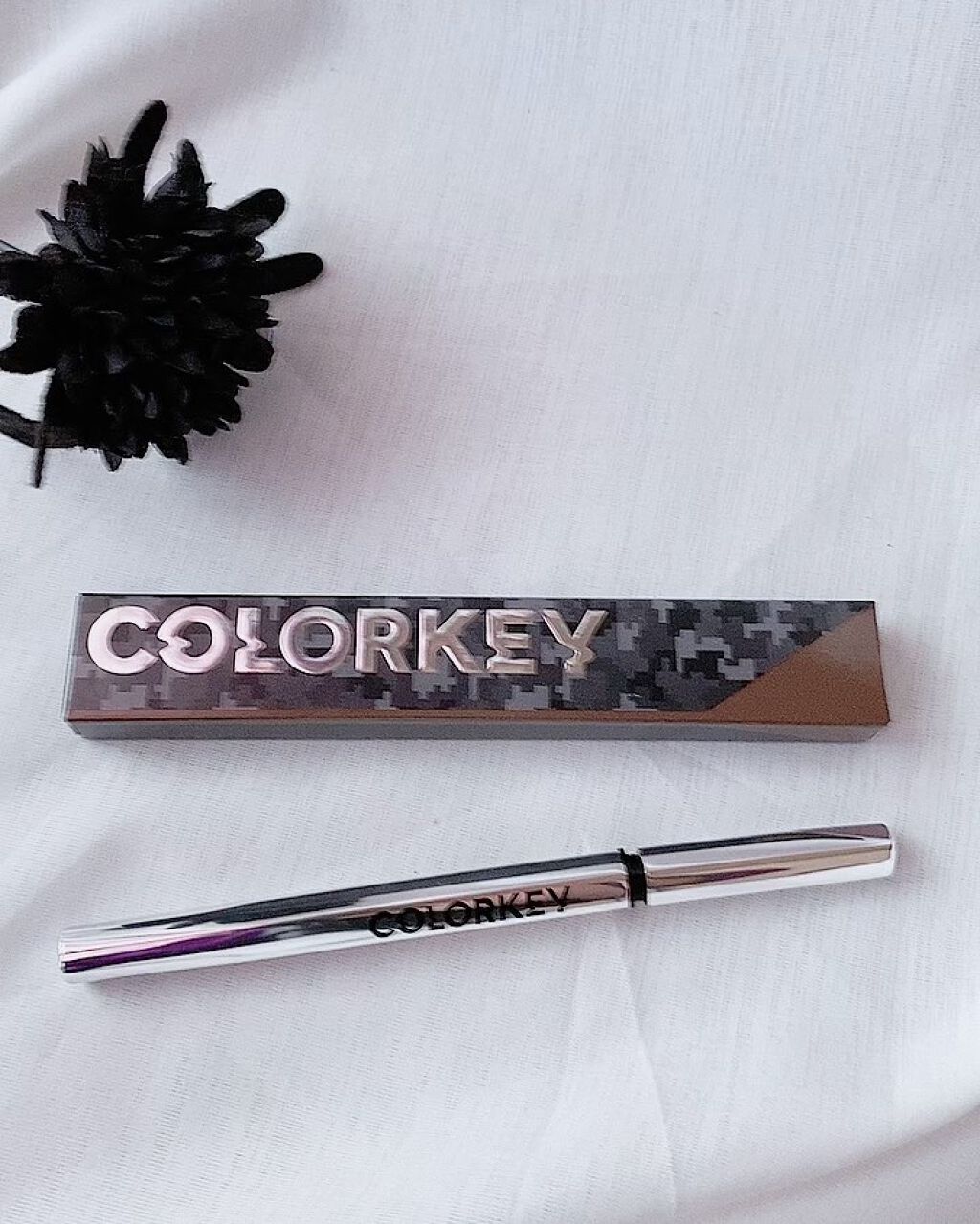 フローティングカラーリキッドアイライナー/COLORKEY/リキッドアイライナーの動画クチコミ2つ目