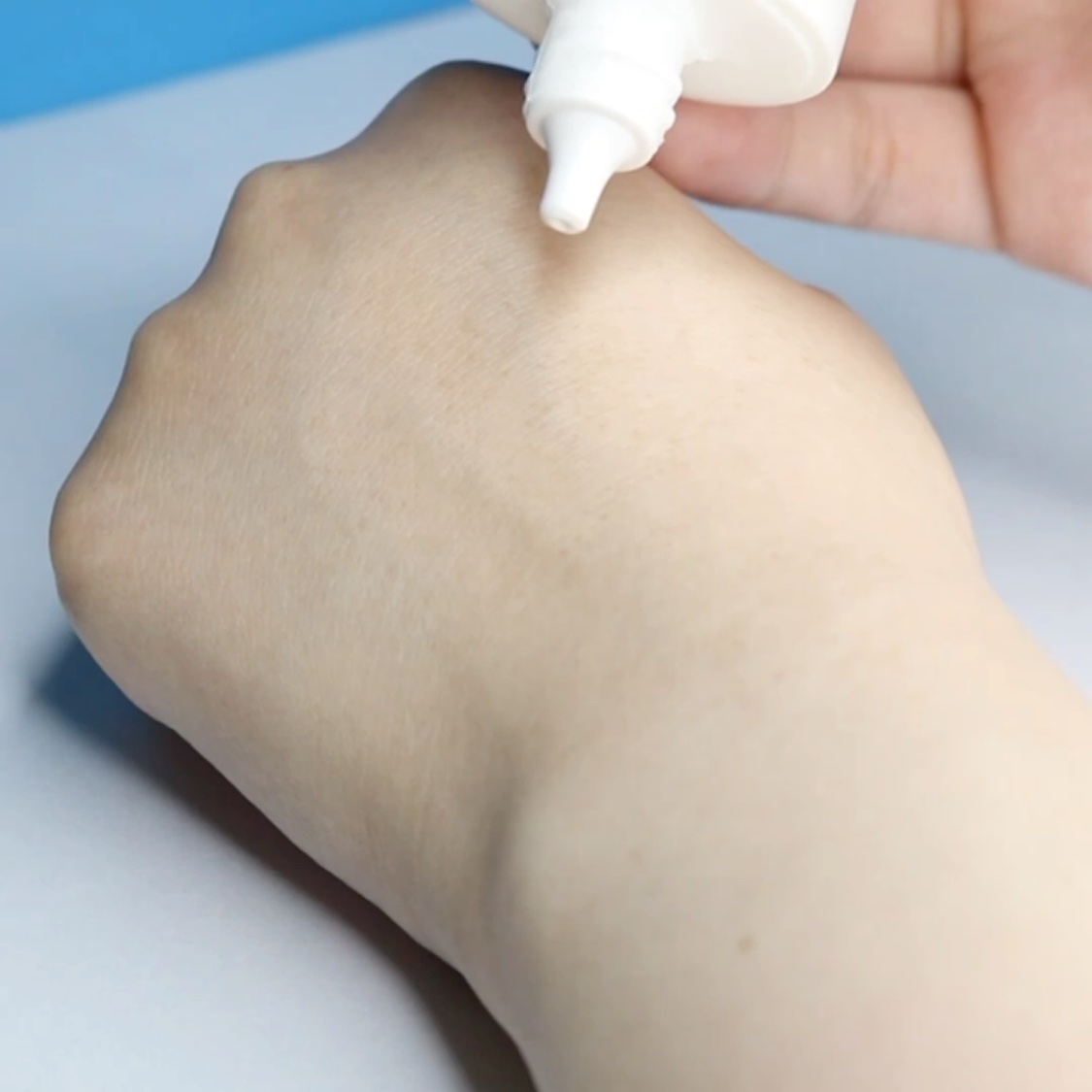 ノーセバム131リペア日焼け止めクリーム/Celladix/日焼け止めクリームの動画クチコミ3つ目