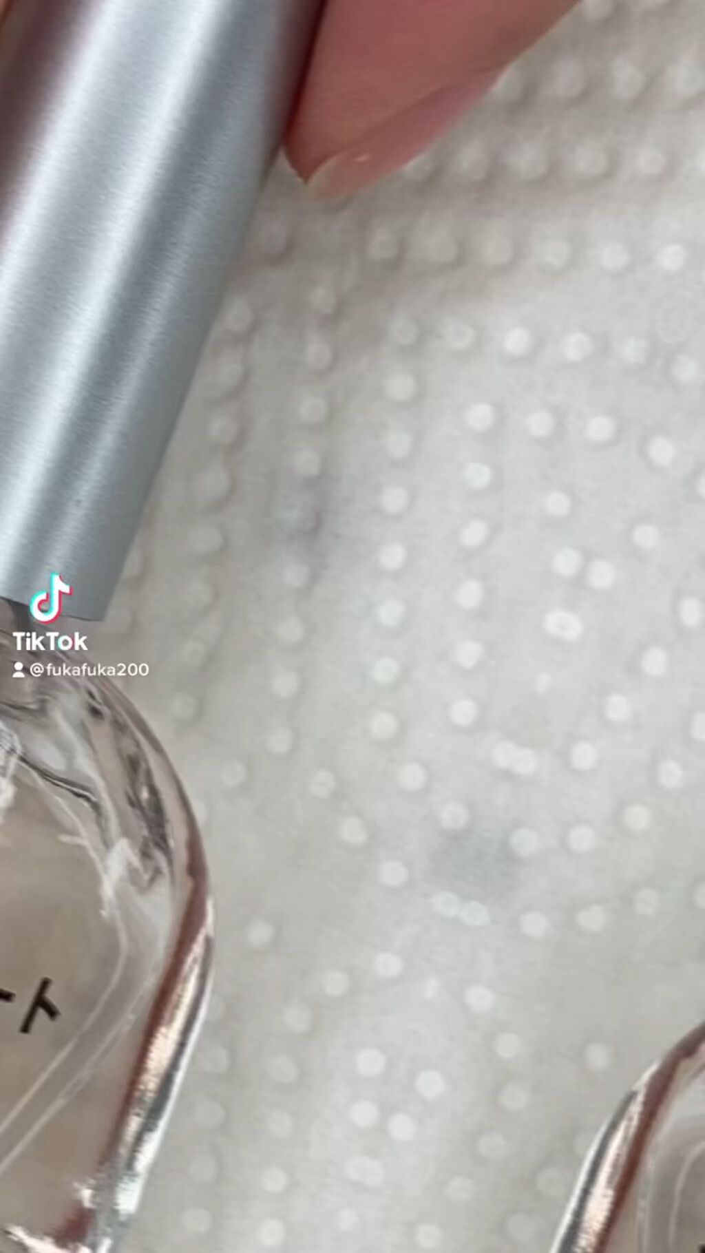 爪強化ベースコート/DAISO/ネイルベースコートの人気ショート動画