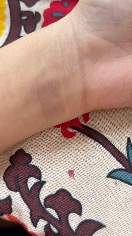 キャビアスティック アイカラー/ローラ メルシエ/スティックアイシャドウの動画クチコミ1つ目