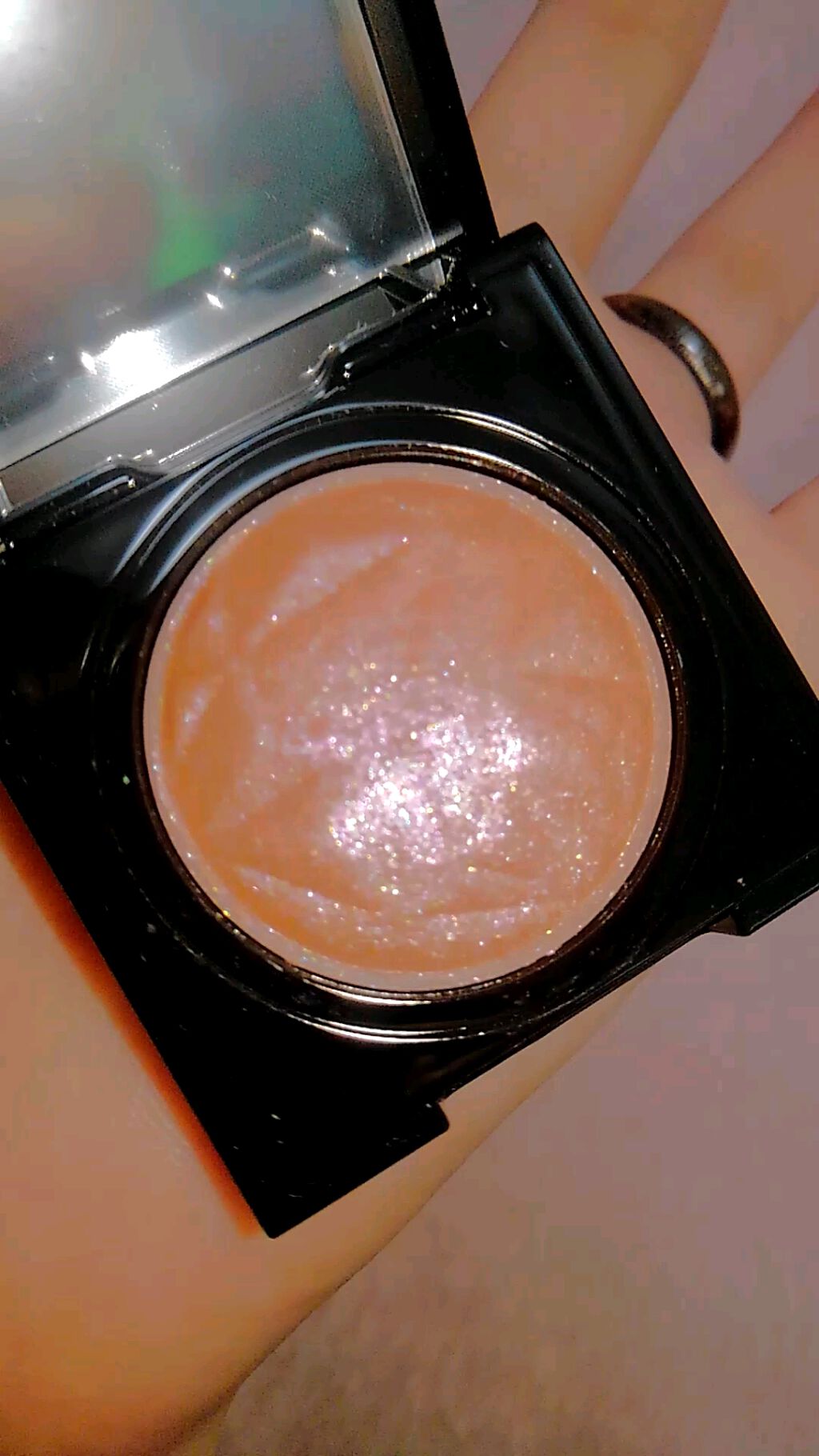 プリズム エアー シャドウ/CLIO/単色アイシャドウを使ったクチコミ（2枚目）