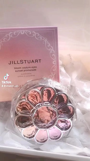 ジルスチュアート ブルームクチュール アイズ/JILL STUART/アイシャドウパレットを使ったクチコミ（1枚目）