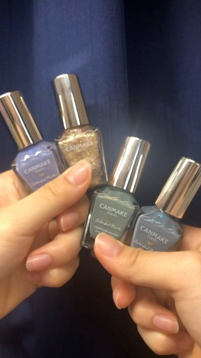 カラフルネイルズ/キャンメイク/マニキュアの人気ショート動画