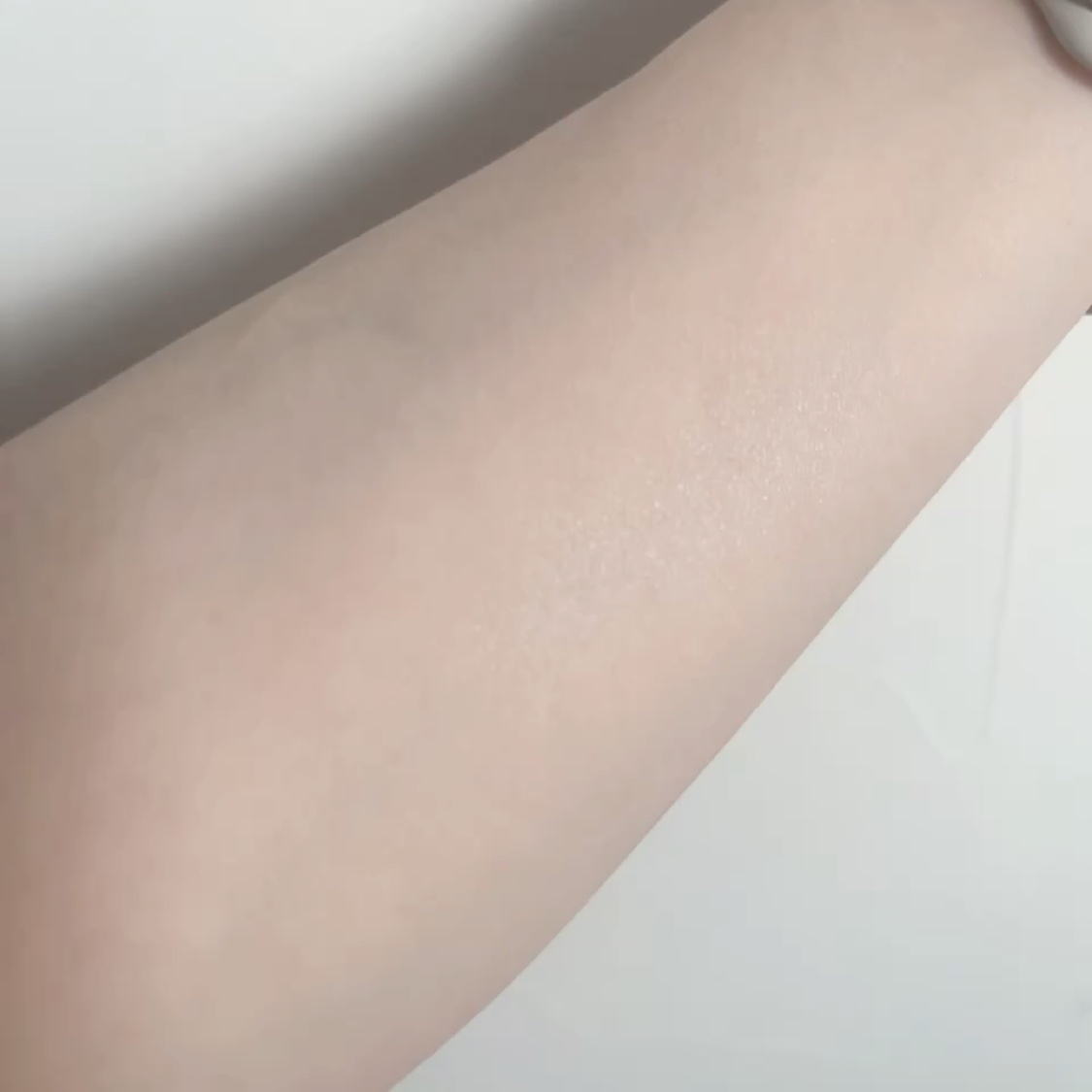 ブライトアップチークN/media/パウダーチークの動画クチコミ5つ目