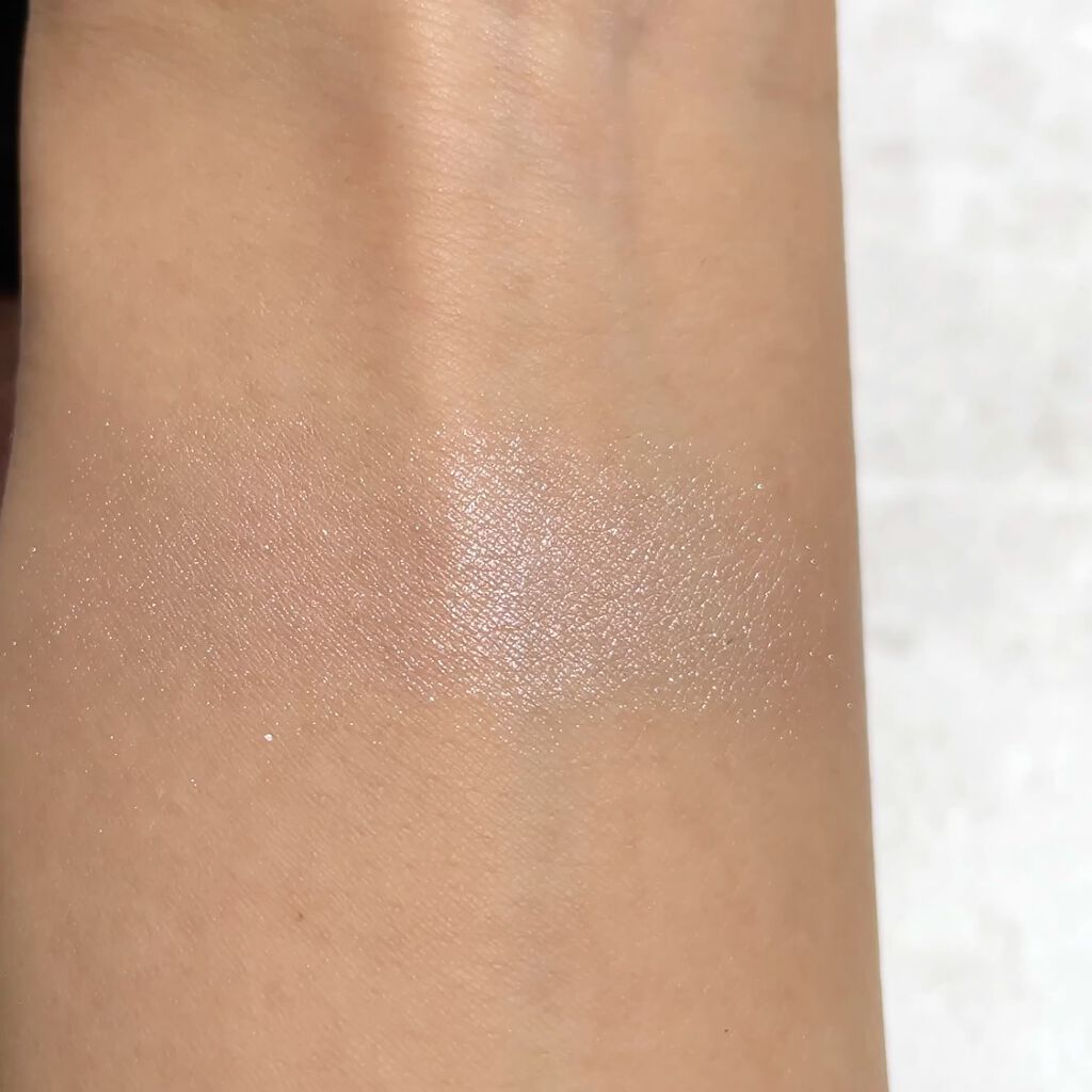 フェイスイルミネーター/ローラ メルシエ/パウダーハイライトを使ったクチコミ（3枚目）