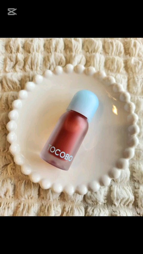 ジューシーベリープランピングリップオイル/TOCOBO/リップグロスの人気ショート動画