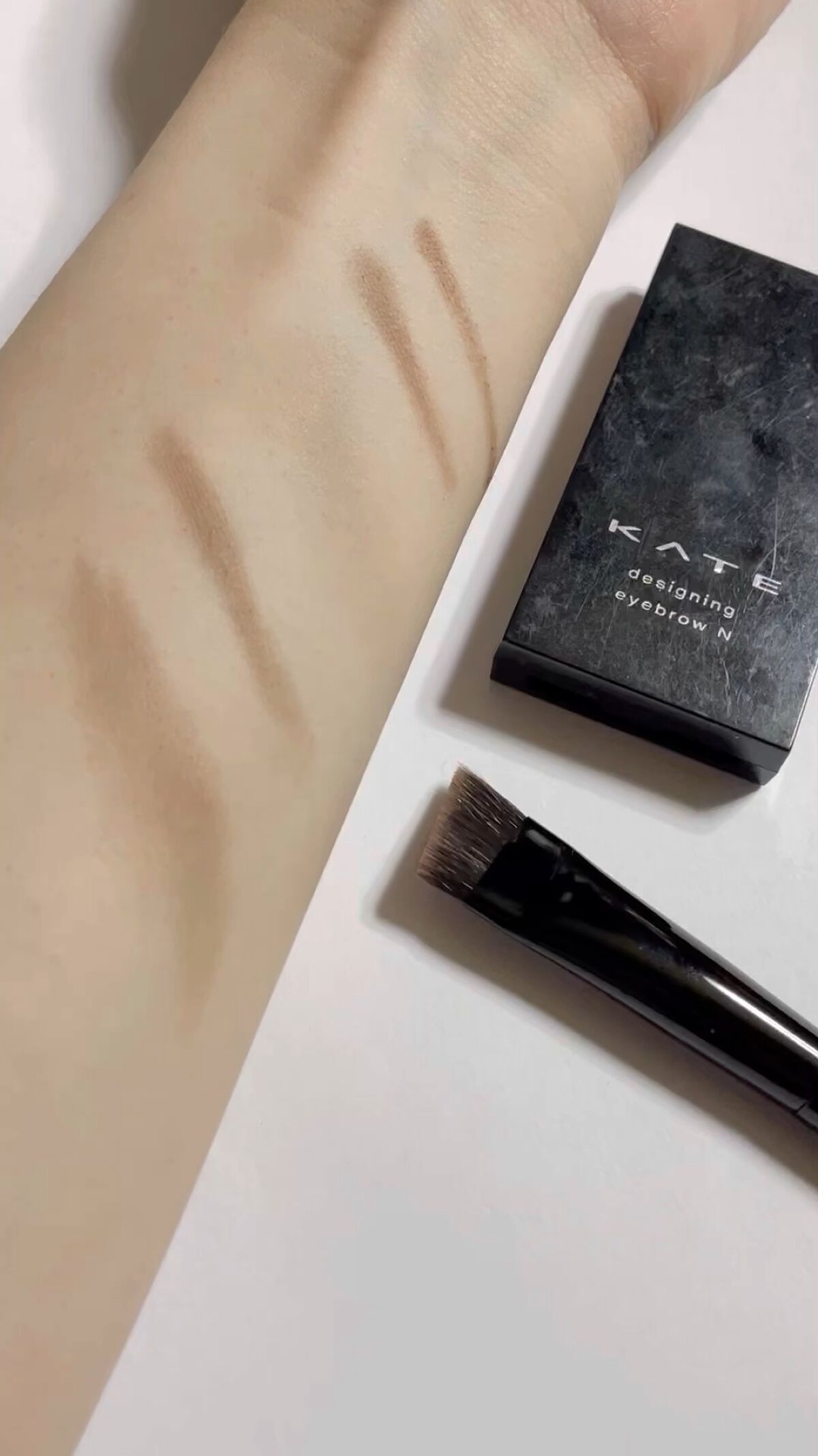 アイブロウブラシ/KATE/メイクブラシの人気ショート動画