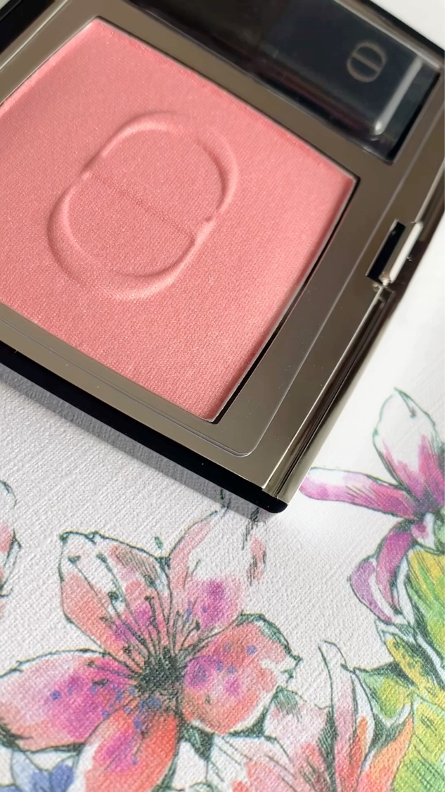 ディオールスキン ルージュ ブラッシュ/Dior/パウダーチークを使ったクチコミ（1枚目）