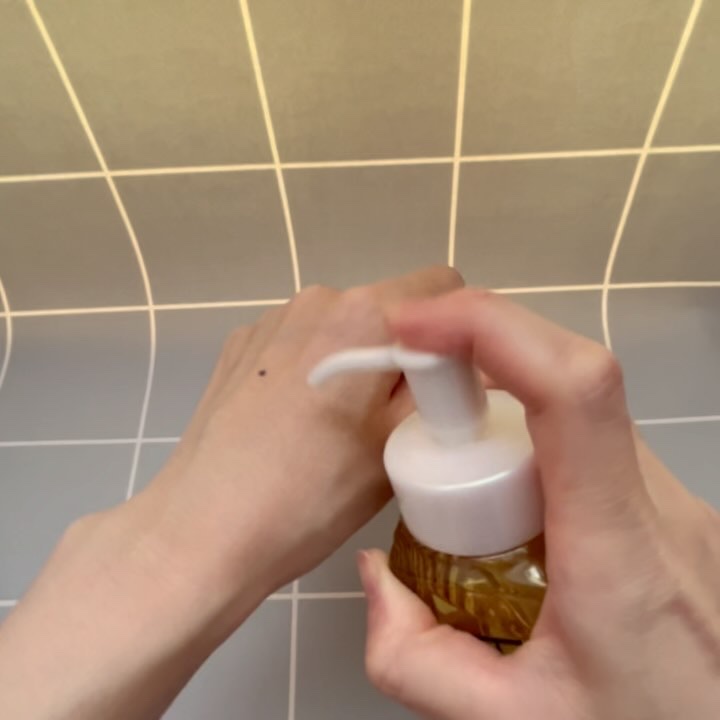 ビオレ ザフェイス 泡洗顔料 ディープモイスト 金木犀の香り/ビオレ/泡洗顔を使ったクチコミ（3枚目）