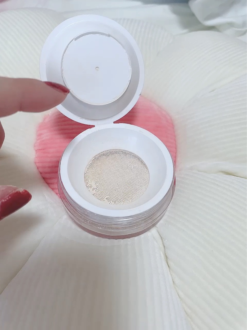 トランスルーセントセットフィニッシングパウダー/TFIT/ルースパウダーを使ったクチコミ（3枚目）