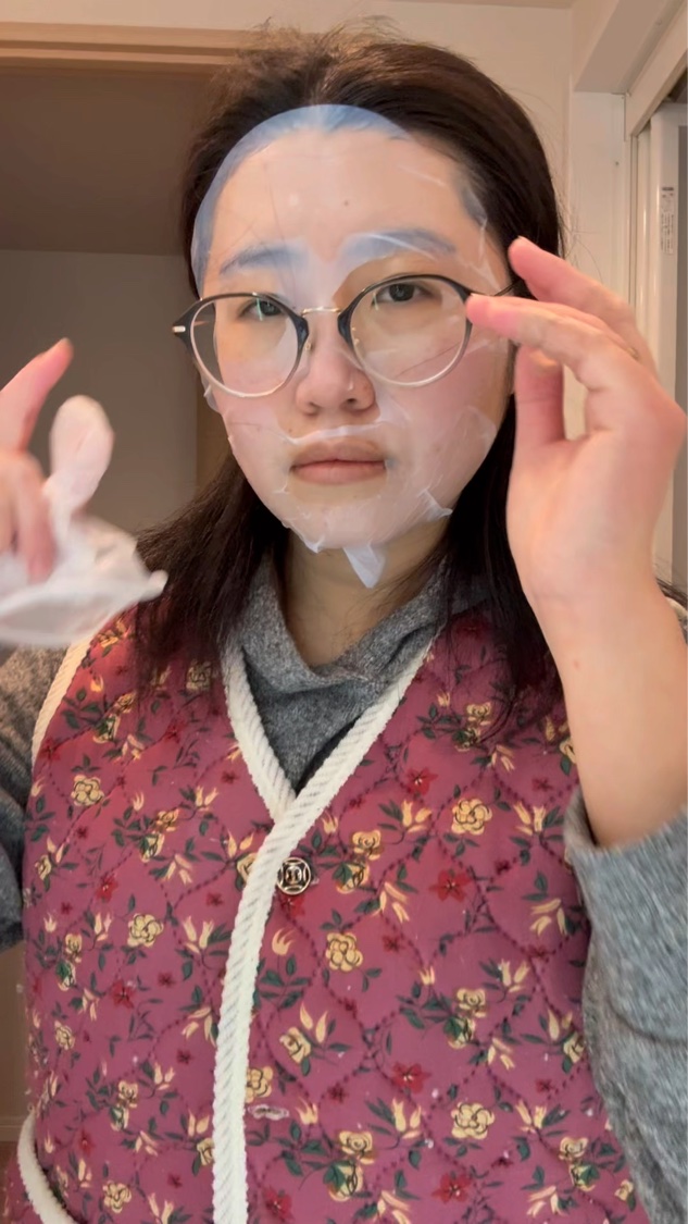 B:VIDインアンドアウトフェイシャルマスク/バイビッド/シートマスク・パックの動画クチコミ4つ目