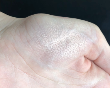 beyond powder/Illamasqua/パウダーハイライトを使ったクチコミ（3枚目）