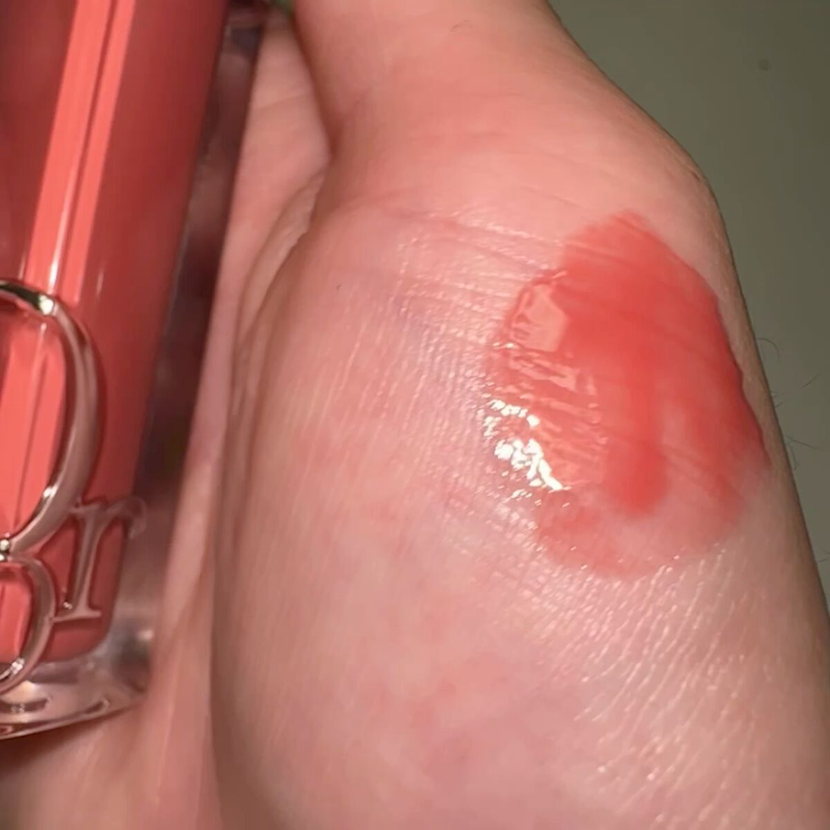 ディオール アディクト リップ マキシマイザー/Dior/リップグロスを使ったクチコミ（2枚目）