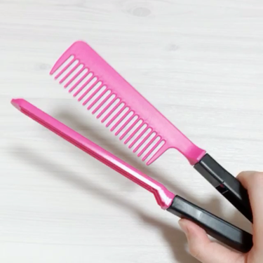 はさんでサラ髪ストレート！ ブロー＆スタイリングコーム/セイワ・プロ/ヘアコームを使ったクチコミ（1枚目）