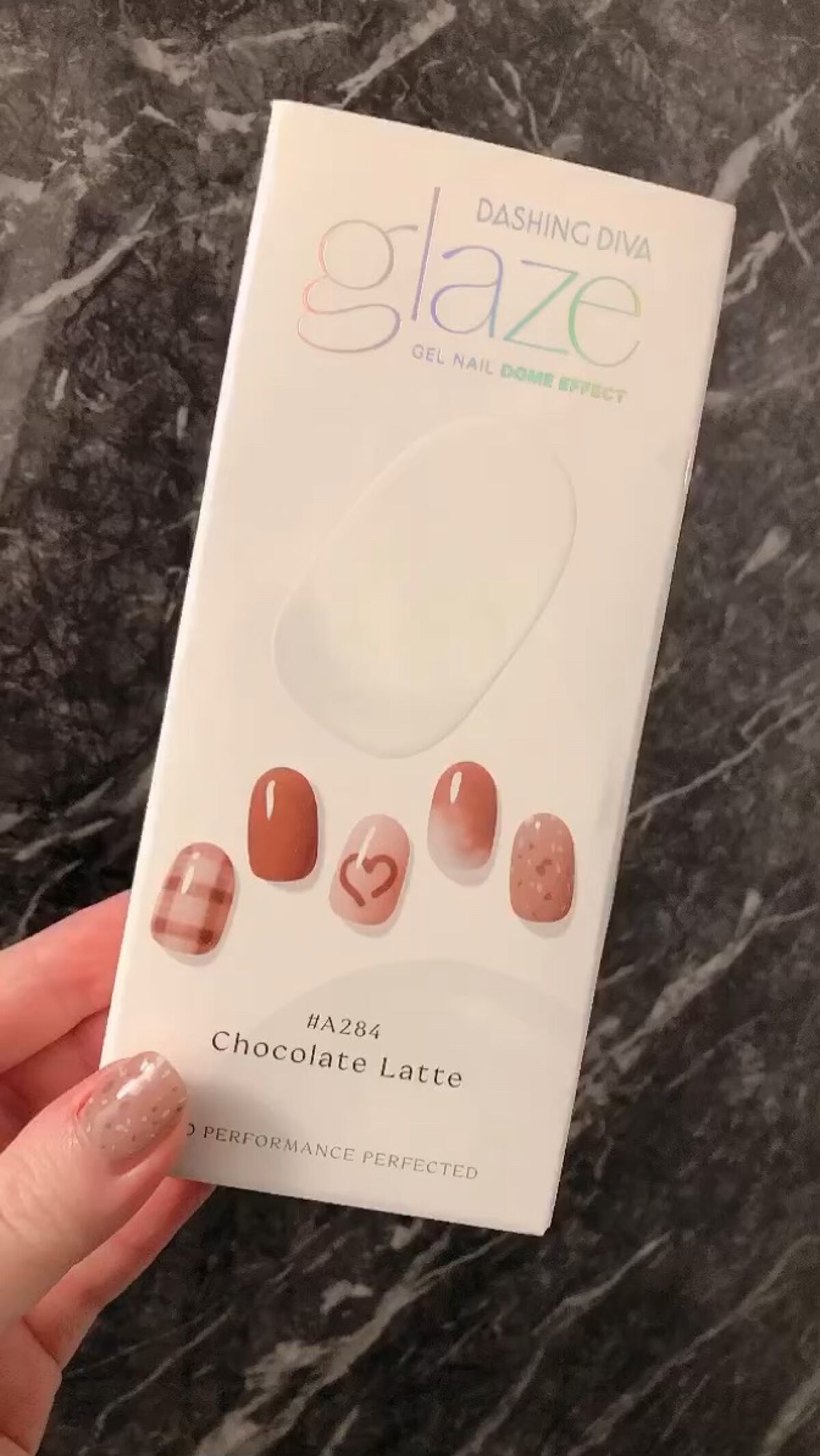 GLAZE グレーズ 半硬化タイプジェルネイルシール/DASHINGDIVA MAGICPRESS/ネイルシールを使ったクチコミ（1枚目）