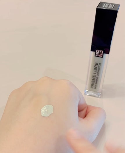 プリズム・リーブル・スキンケアリング・コレクター/GIVENCHY/化粧下地を使ったクチコミ(2枚目)