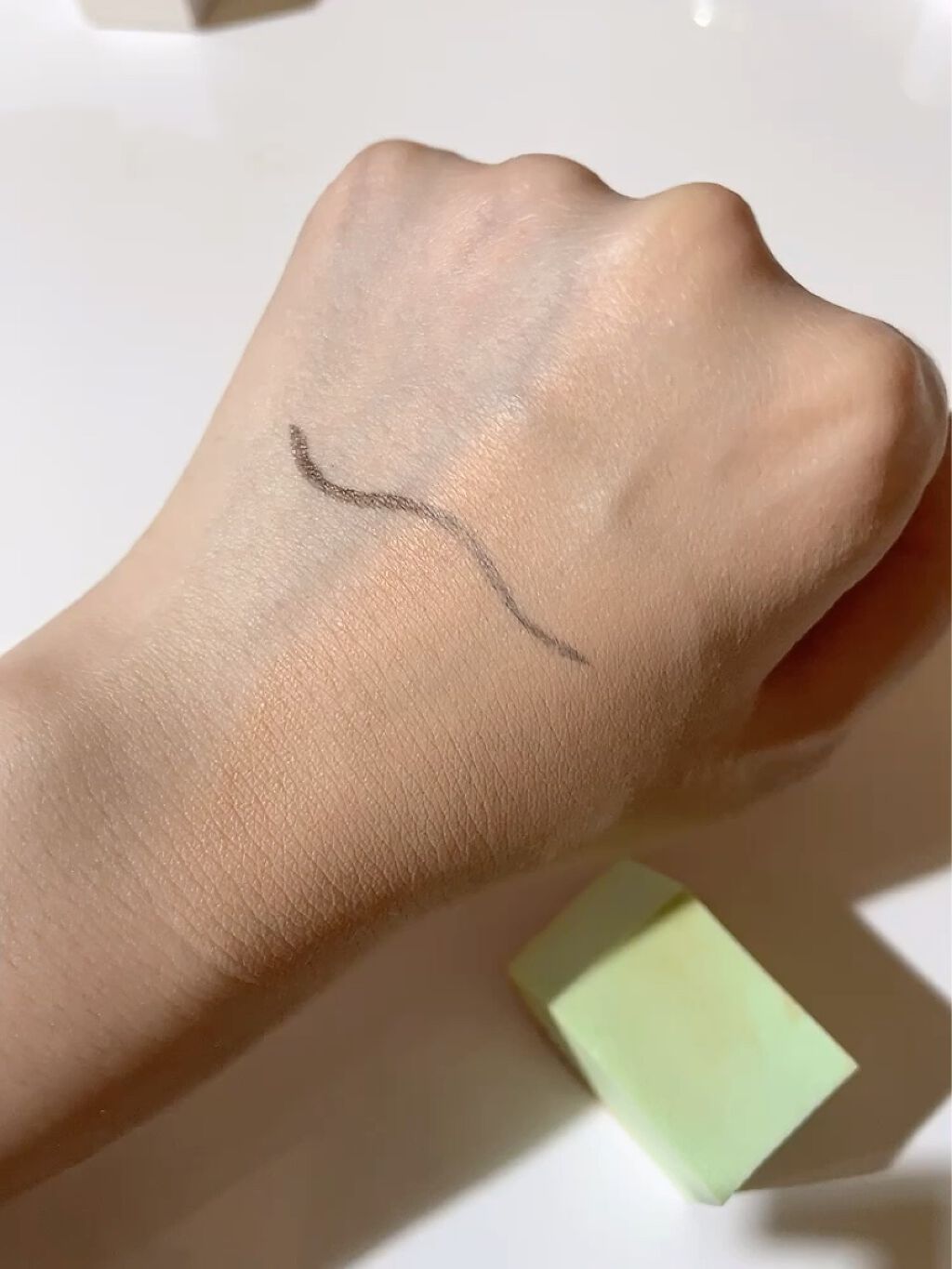 マットリキッドファンデーション ネバービーザセイム/selfcoding/リキッドファンデーションの動画クチコミ1つ目