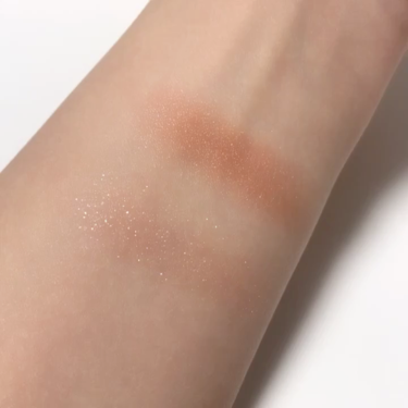 プリズム エアー シャドウ/CLIO/単色アイシャドウの動画クチコミ3つ目