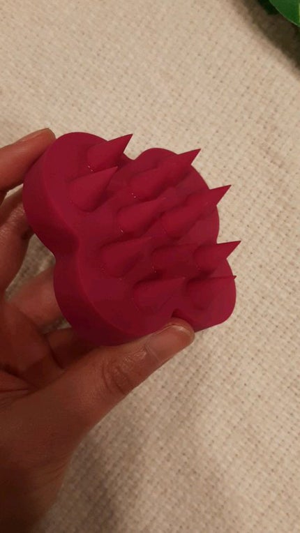 uka scalp brush kenzan/uka/スカルプブラシの人気ショート動画