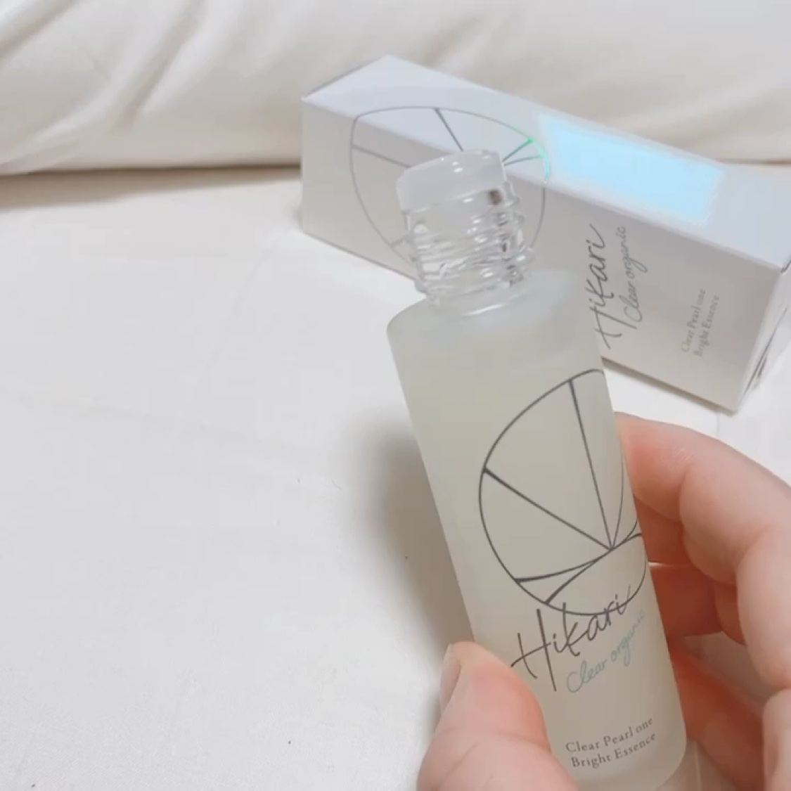 クリアパールワン ブライトエッセンス/HIKARI CLEAR オーガニック/美容液を使ったクチコミ（3枚目）