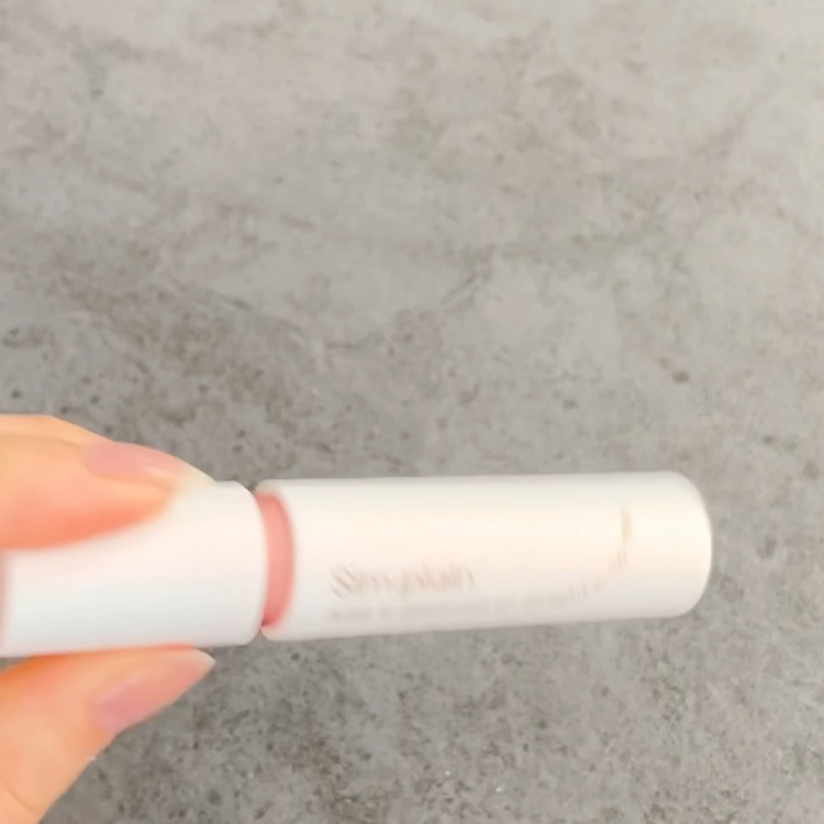 シンプレイン ウォーターブラーティント/Sim;plain/リップティントの動画クチコミ1つ目