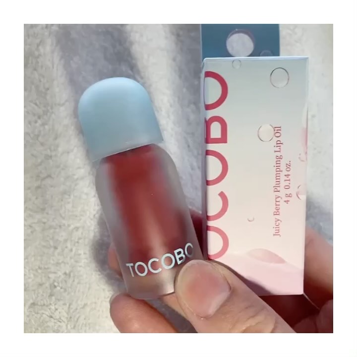 ジューシーベリープランピングリップオイル/TOCOBO/リップグロスを使ったクチコミ（3枚目）