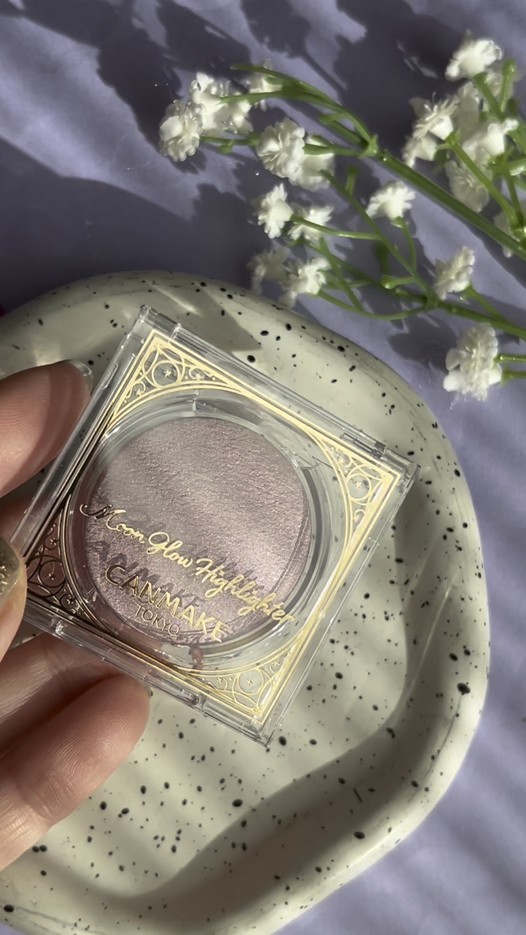 ムーングロウハイライター/キャンメイク/ハイライトの動画クチコミ2つ目