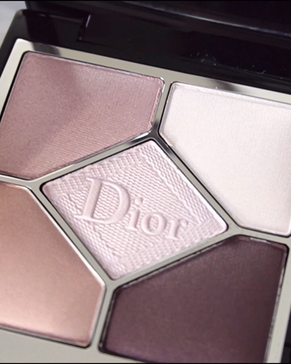 ディオールスキン フォーエヴァー クッション パウダー/Dior/ルースパウダーを使ったクチコミ（2枚目）